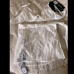 White Fox Boutique Skirt - brand new/never